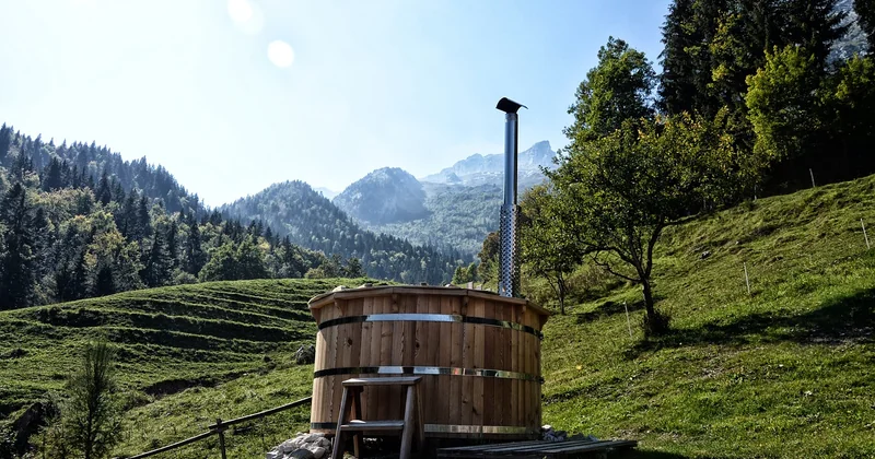 Où partir pour une nuit romantique avec jacuzzi, selon la région