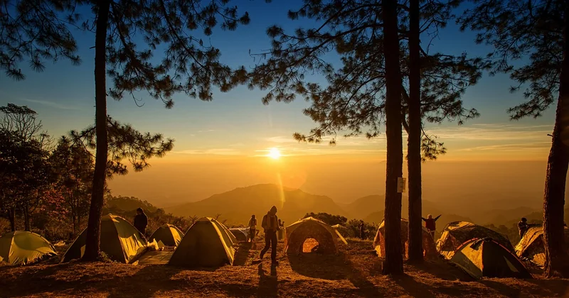 Comment lire le plan d'un camping avant de réserver